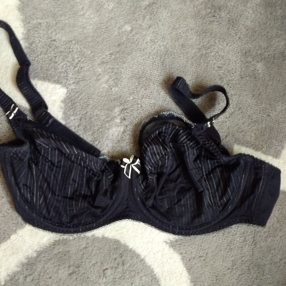 Fantasies Lois Side Support Underwire Bra